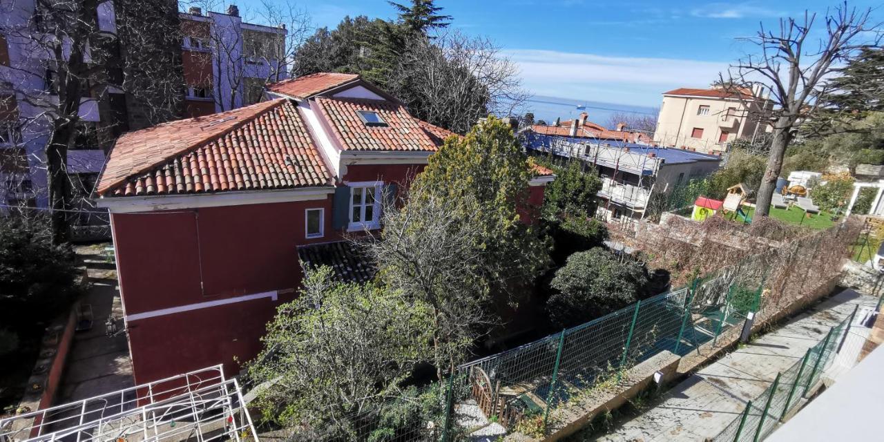 Charming Apartment In A 19Th Century Villa Trieste Luaran gambar